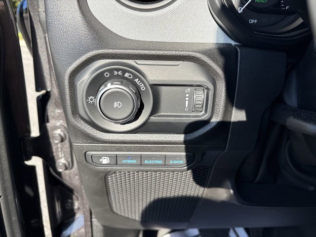 Used 2025 Jeep Wrangler Sport S w/ Convenience Group image 15