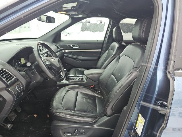 Used 2018 Ford Explorer XLT w/ Equipment Group 202A image 11