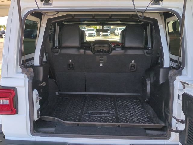 Used 2018 Jeep Wrangler Unlimited Rubicon AWD/4WD image 30