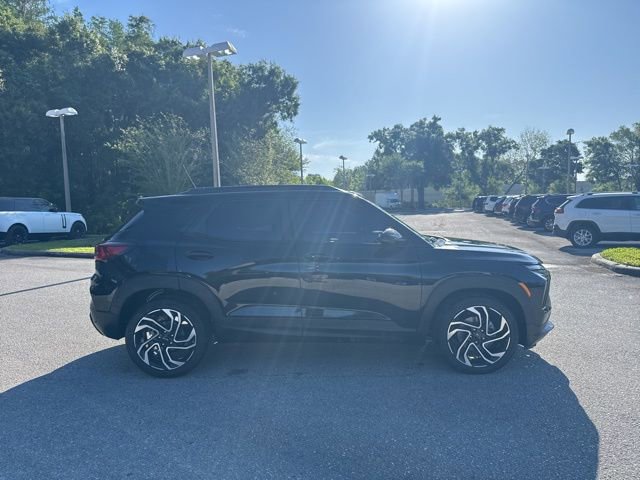 Used 2025 Chevrolet TrailBlazer RS w/ Convenience Package FWD image 8