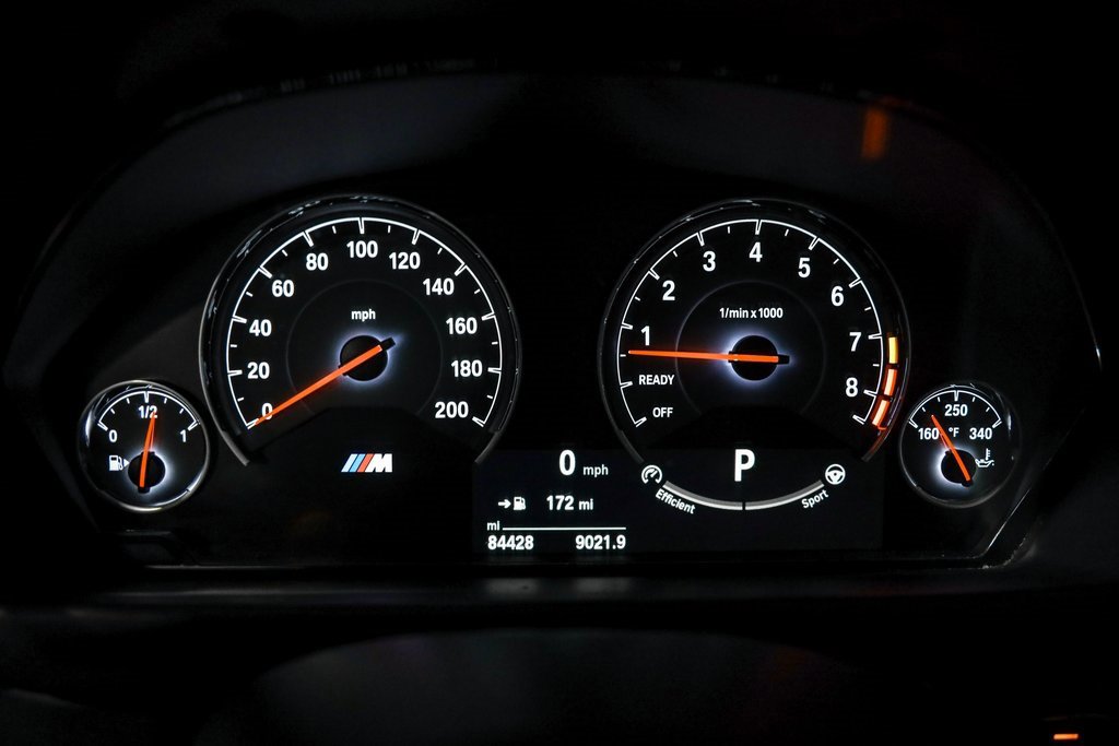 Used 2015 BMW M4 Coupe image 36