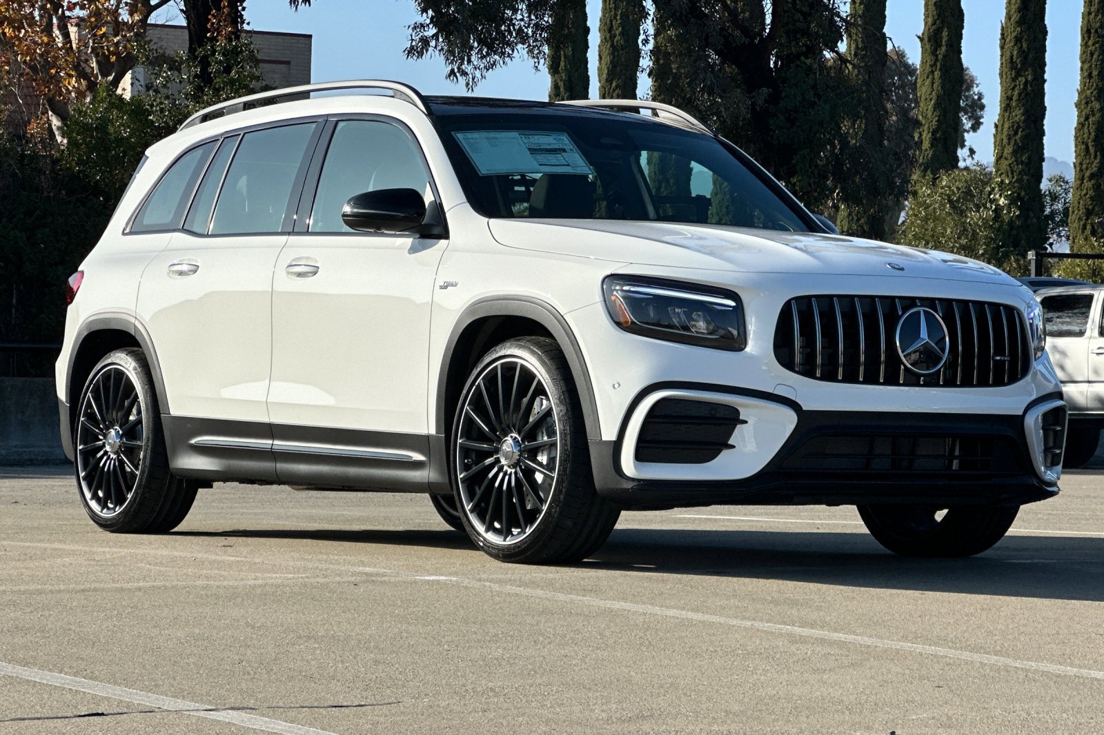 New 2026 Mercedes-Benz GLB 35 AMG 4MATIC image 6