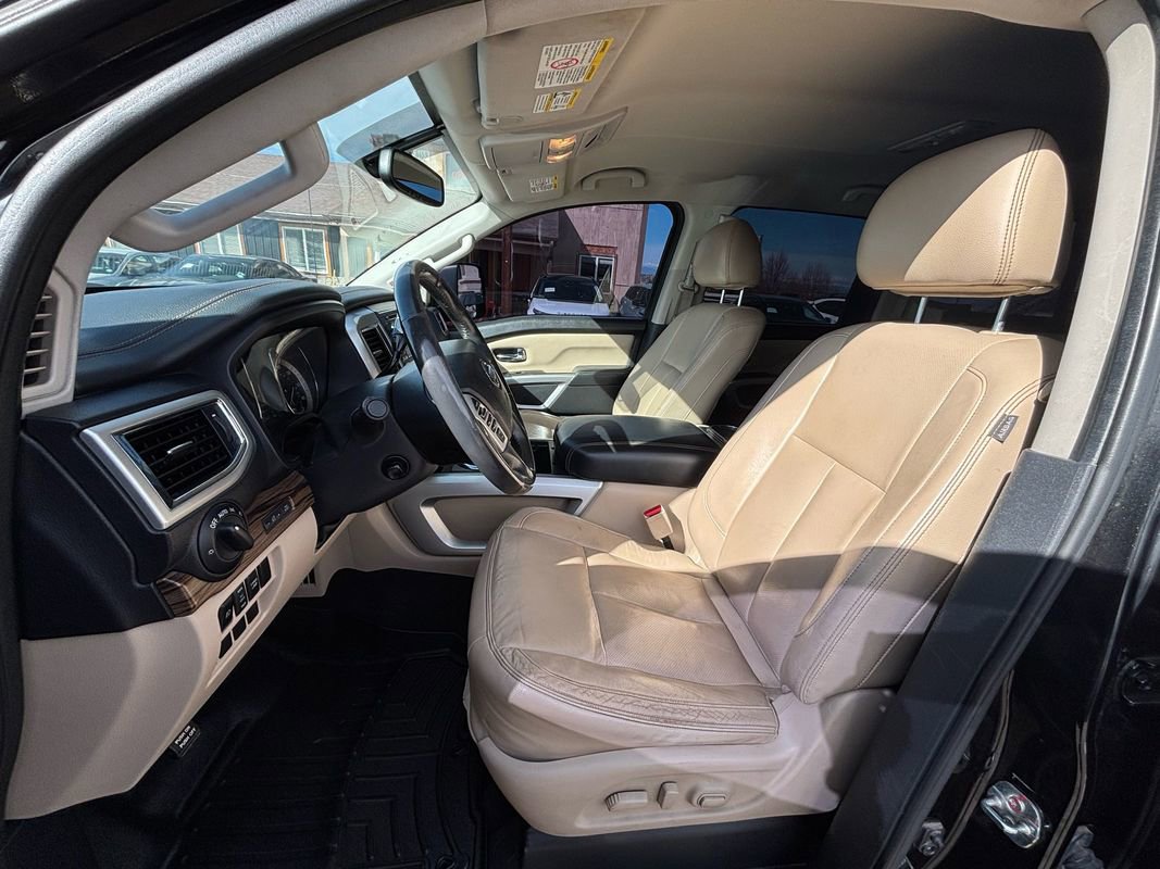 Used 2016 Nissan Titan SL image 17
