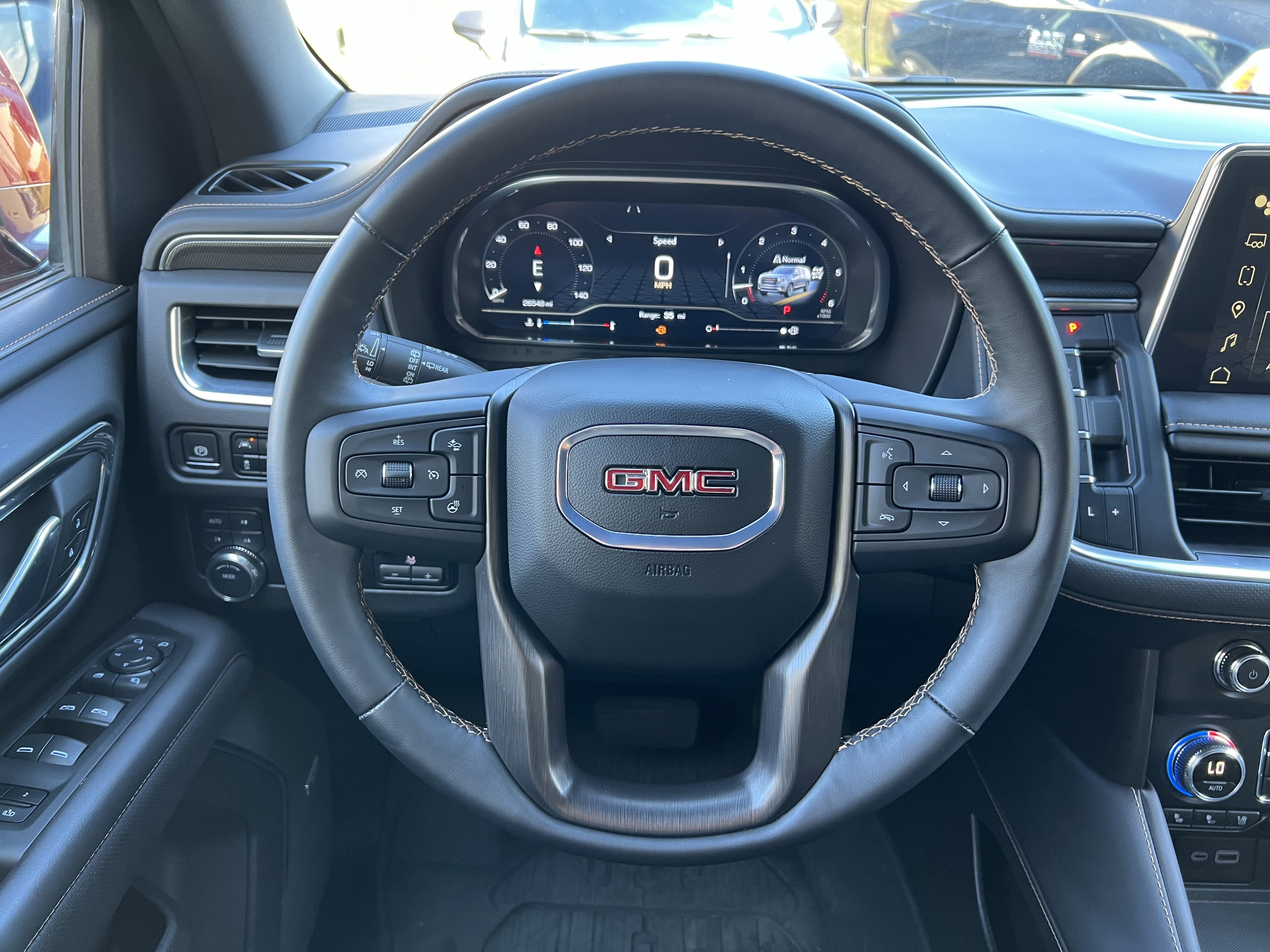 Used 2024 GMC Yukon AT4 image 30