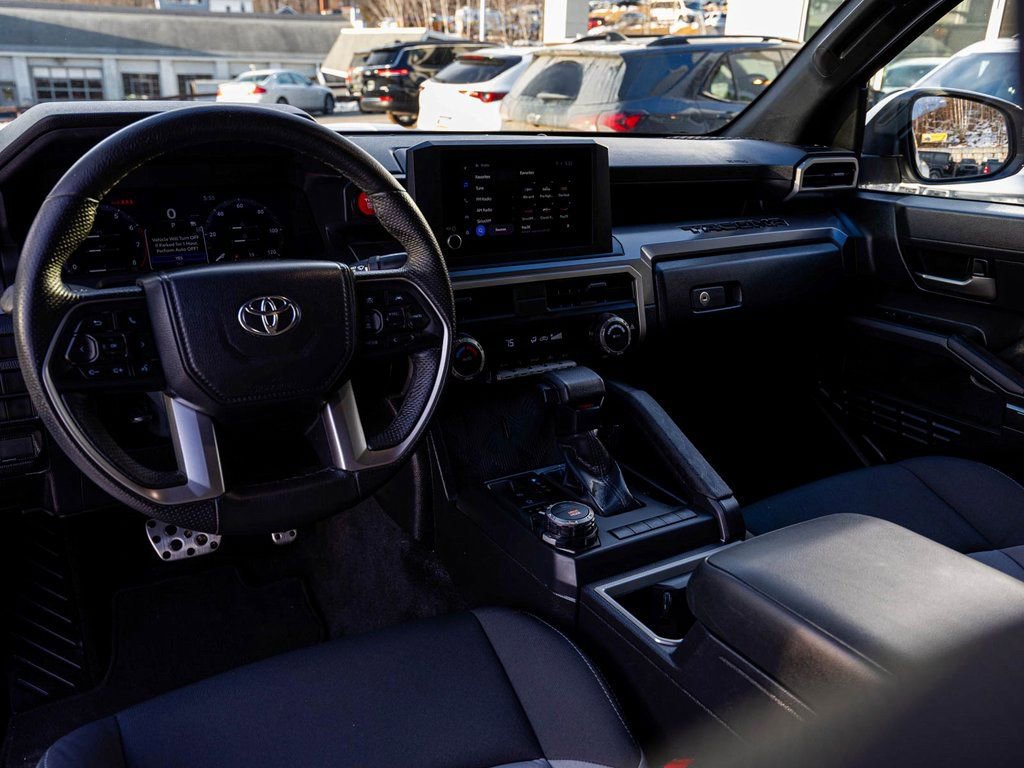 Used 2024 Toyota Tacoma TRD Sport image 17