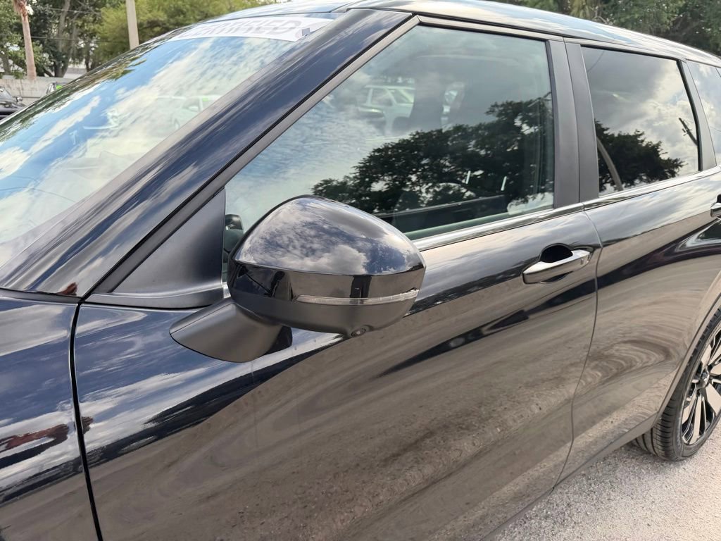 Used 2025 Mitsubishi Outlander SE AWD/4WD image 10