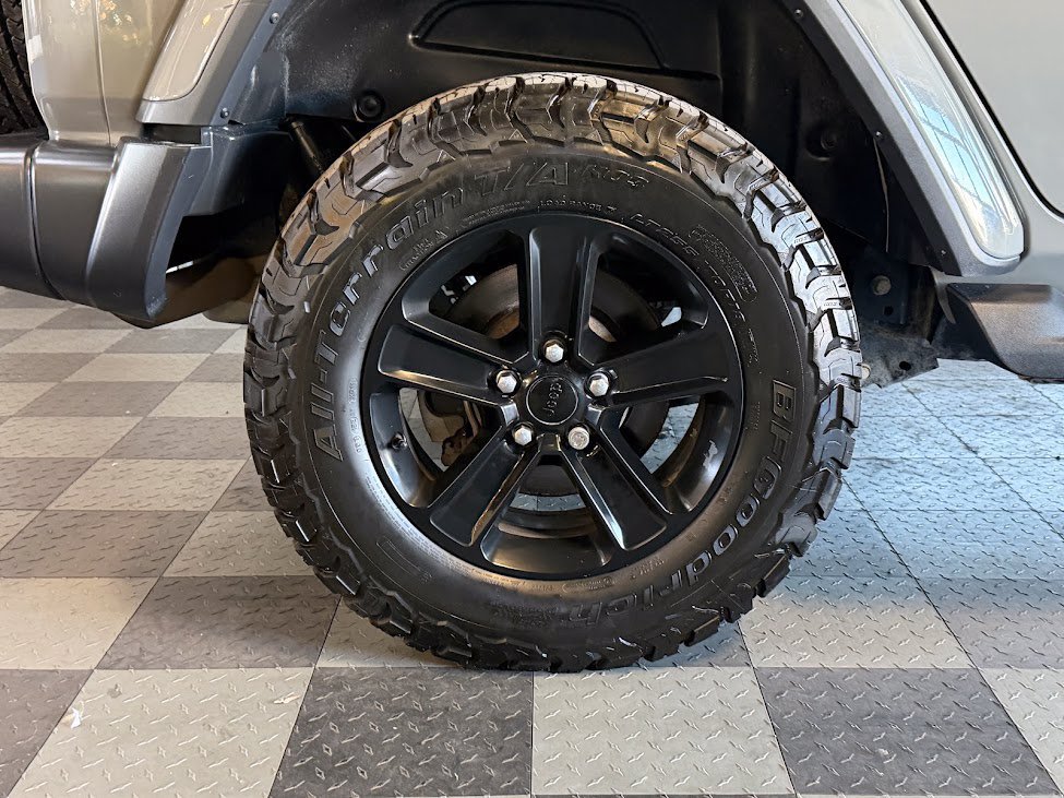 Used 2021 Jeep Wrangler Unlimited Sahara AWD/4WD image 28