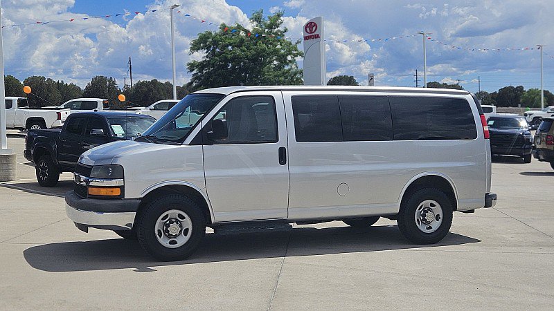 Used 2013 Chevrolet Express 3500 LT w/ LT Preferred Equipment Group RWD image 18