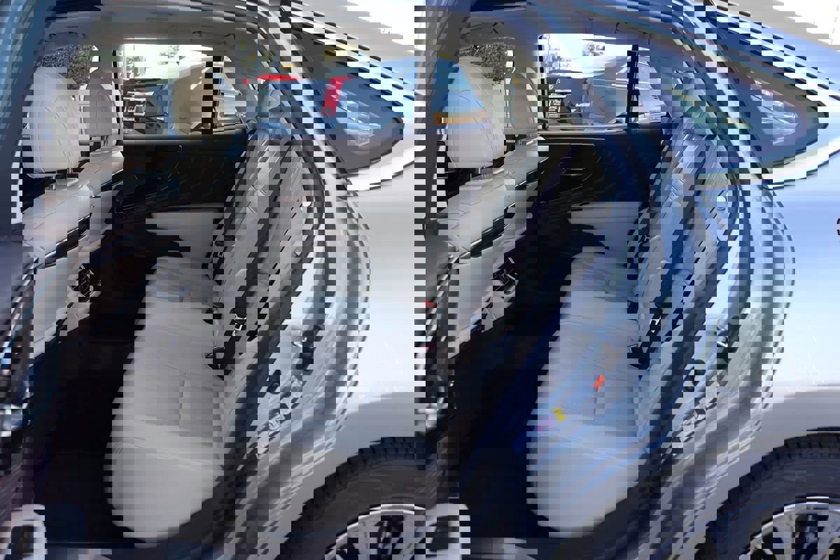 Used 2018 Lexus LS 500 w/ Interior Upgrade Package image 49