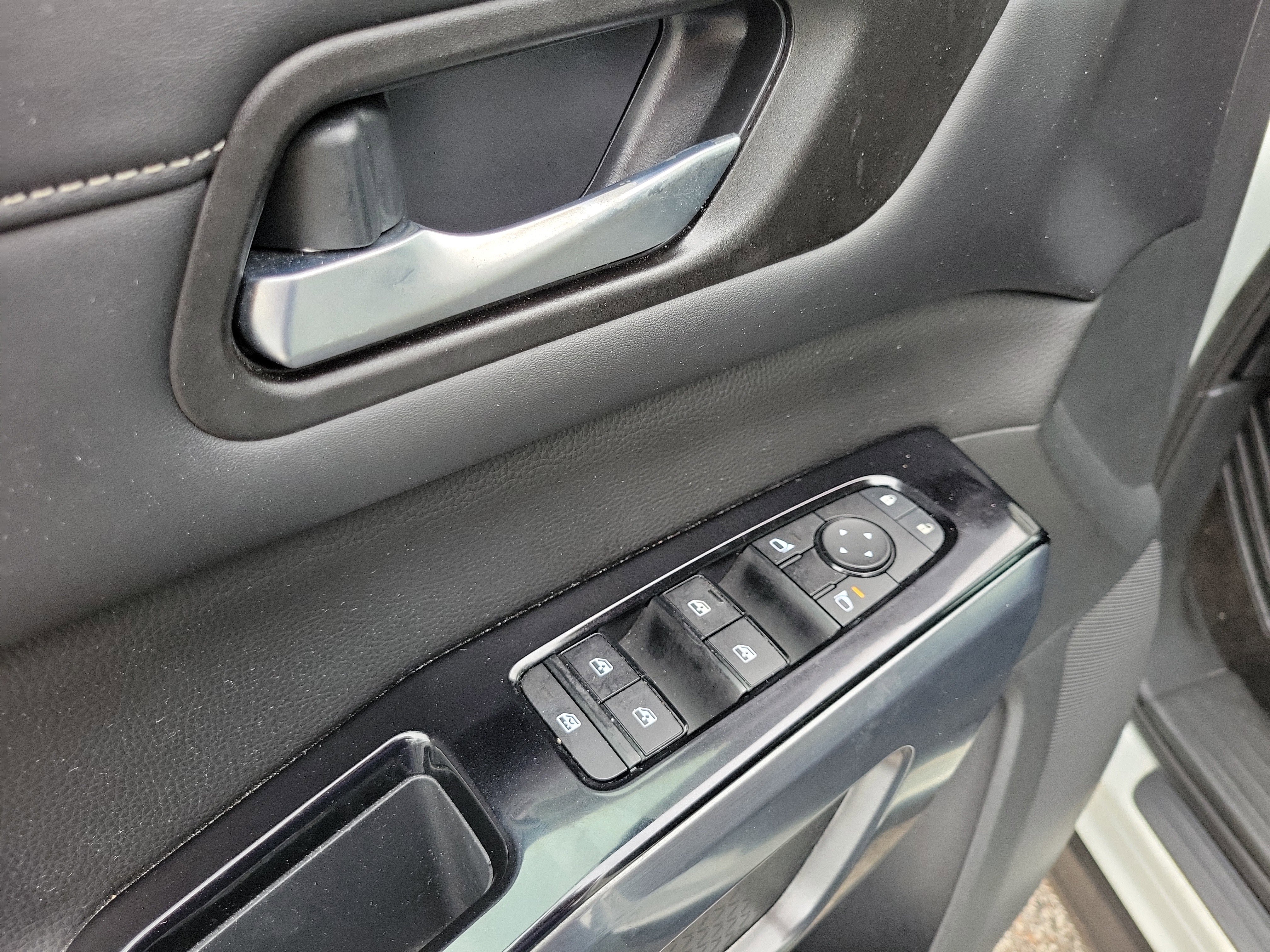 Certified 2023 Nissan Pathfinder SL w/ Cargo Package image 20