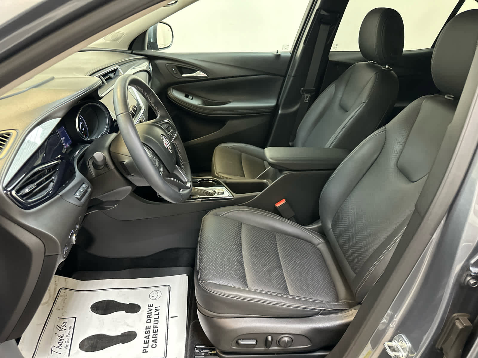 Certified 2021 Buick Encore GX Essence w/ Advanced Technology Package image 3