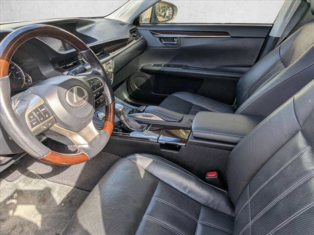 Used 2016 Lexus ES 350 w/ Luxury Package w/Wood Trim image 15