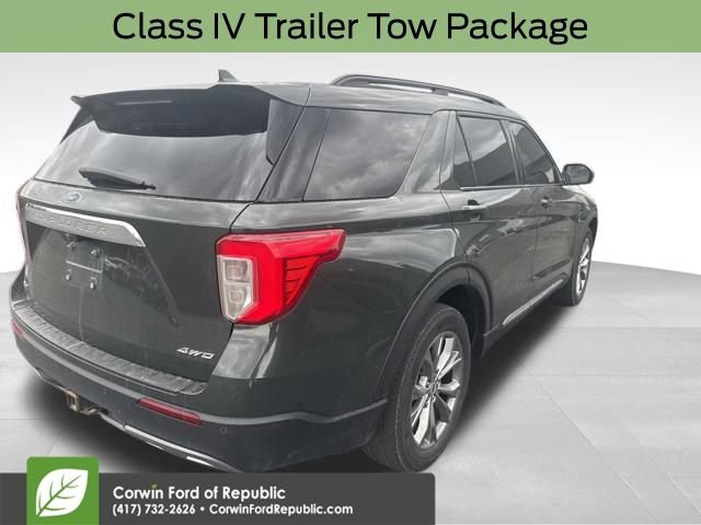 Used 2022 Ford Explorer XLT w/ Equipment Group 202A image 9