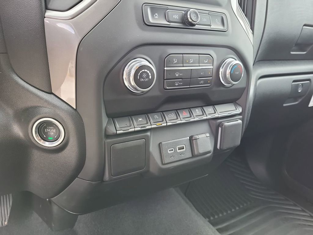 Used 2026 GMC Sierra 1500 Pro w/ Graphite Edition image 16