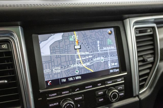 Used 2015 Porsche Macan Turbo image 53