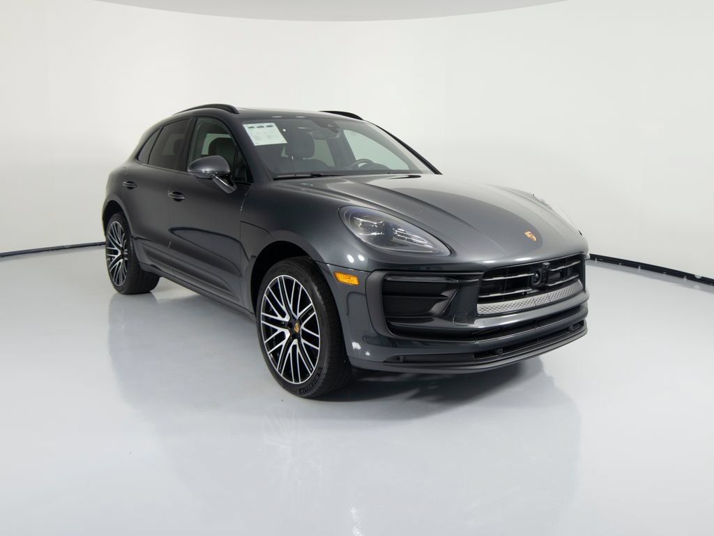 Certified 2026 Porsche Macan AWD/4WD image 12