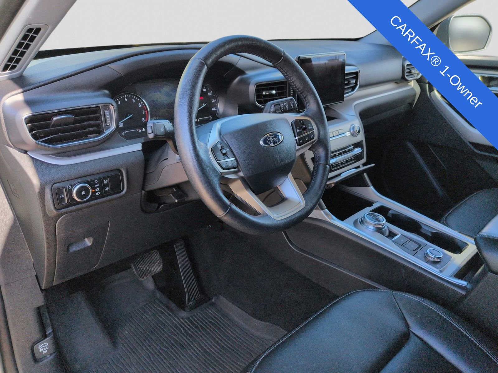 Used 2024 Ford Explorer XLT w/ Equipment Group 202A video 2