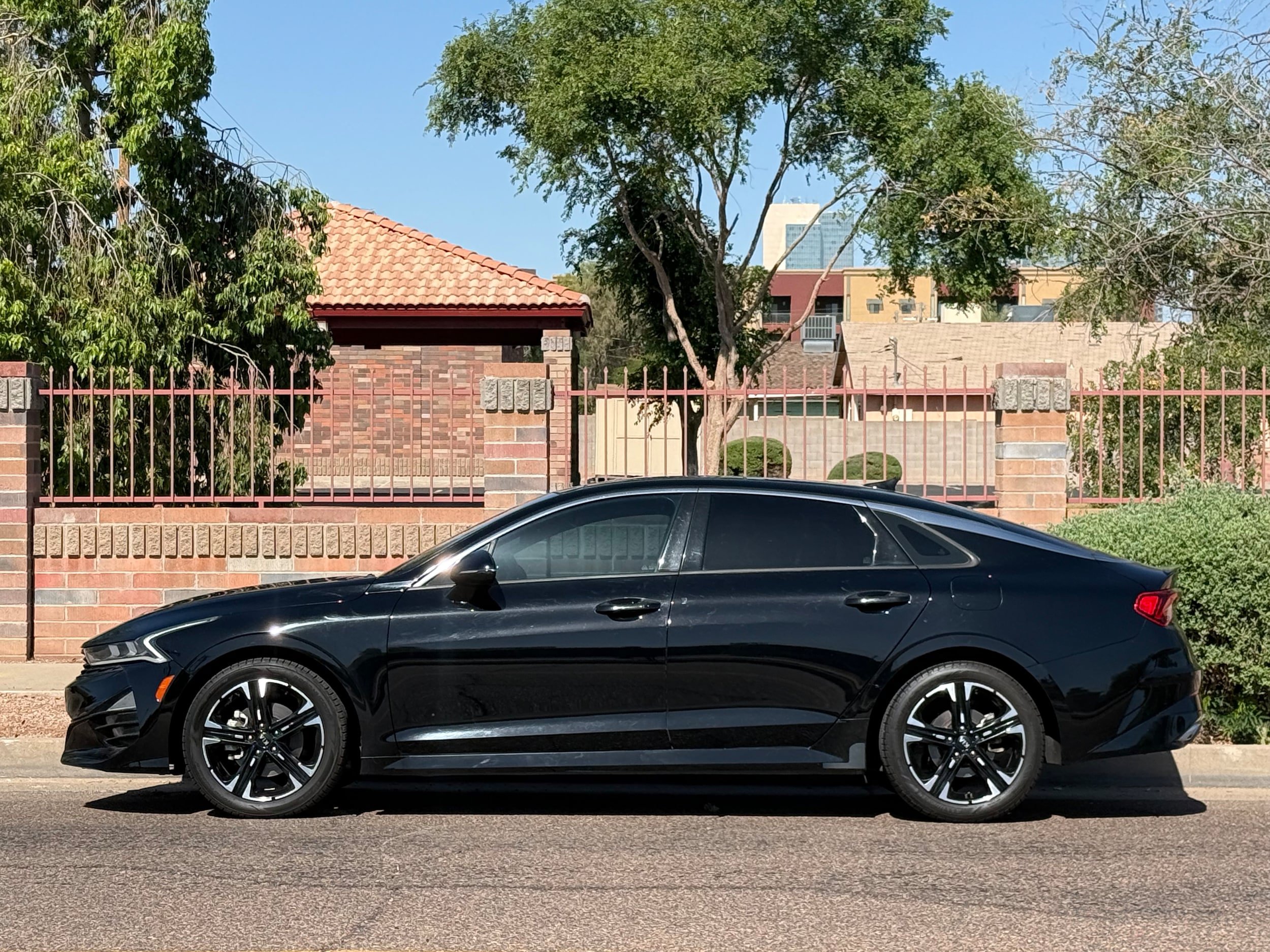 Used 2021 Kia K5 GT-Line w/ GT-Line FWD Premium Package image 3