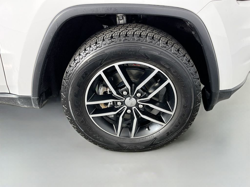 Used 2018 Jeep Grand Cherokee Trailhawk w/ Trailhawk Luxury Group AWD/4WD image 39