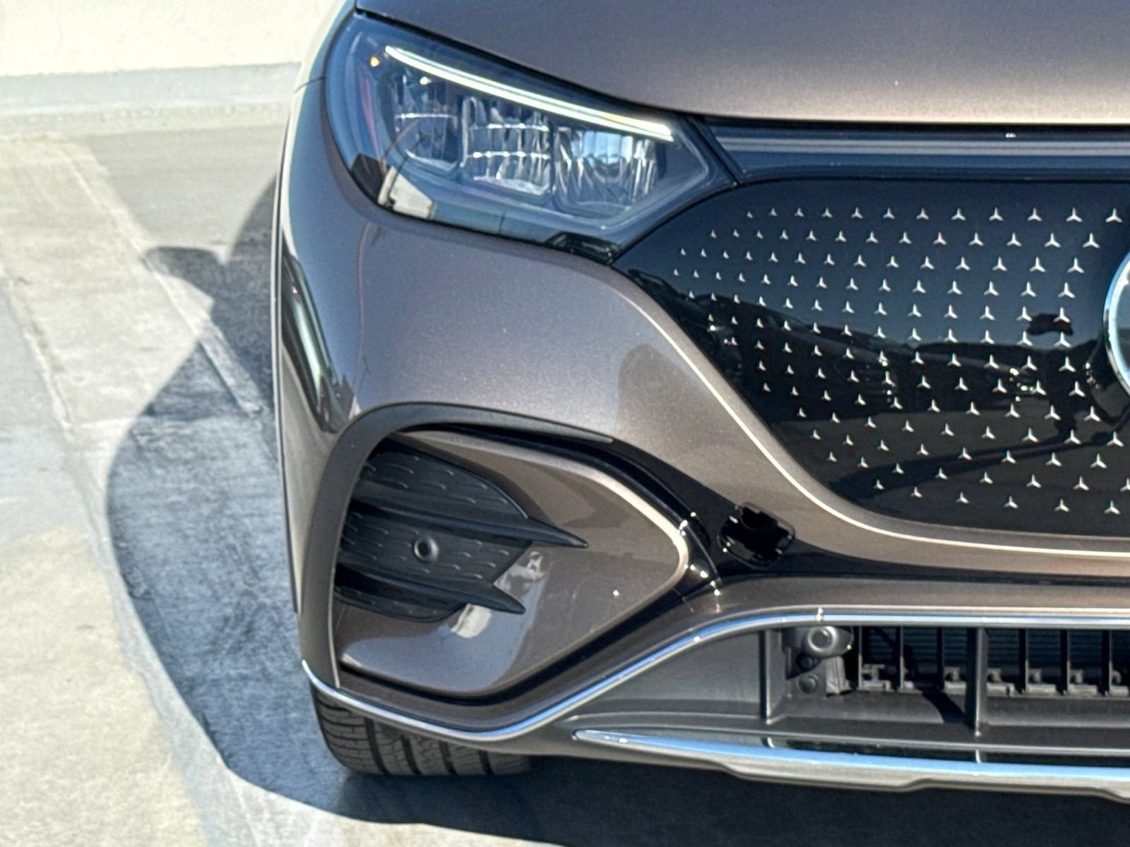 New 2027 Mercedes-Benz EQE 320 4MATIC SUV image 5