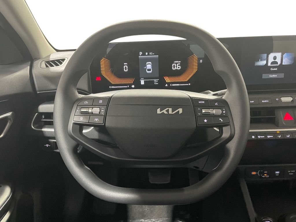 New 2026 Kia K4 FWD image 12