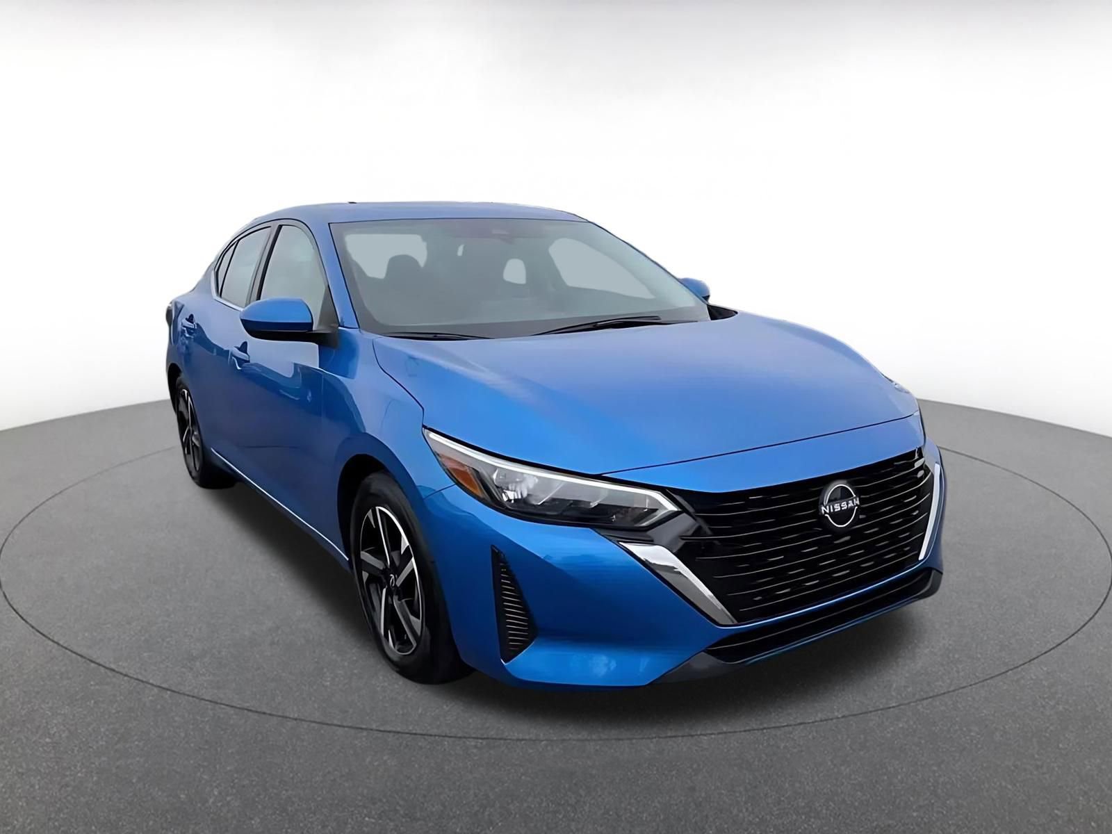 Used 2025 Nissan Sentra SV FWD image 3