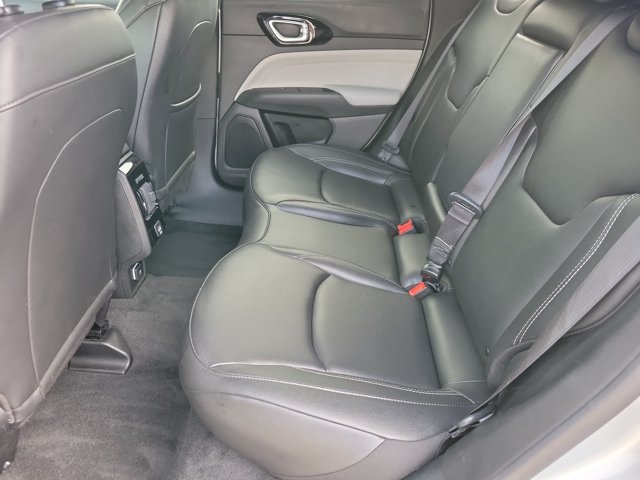 Used 2025 Jeep Compass Limited AWD/4WD image 9