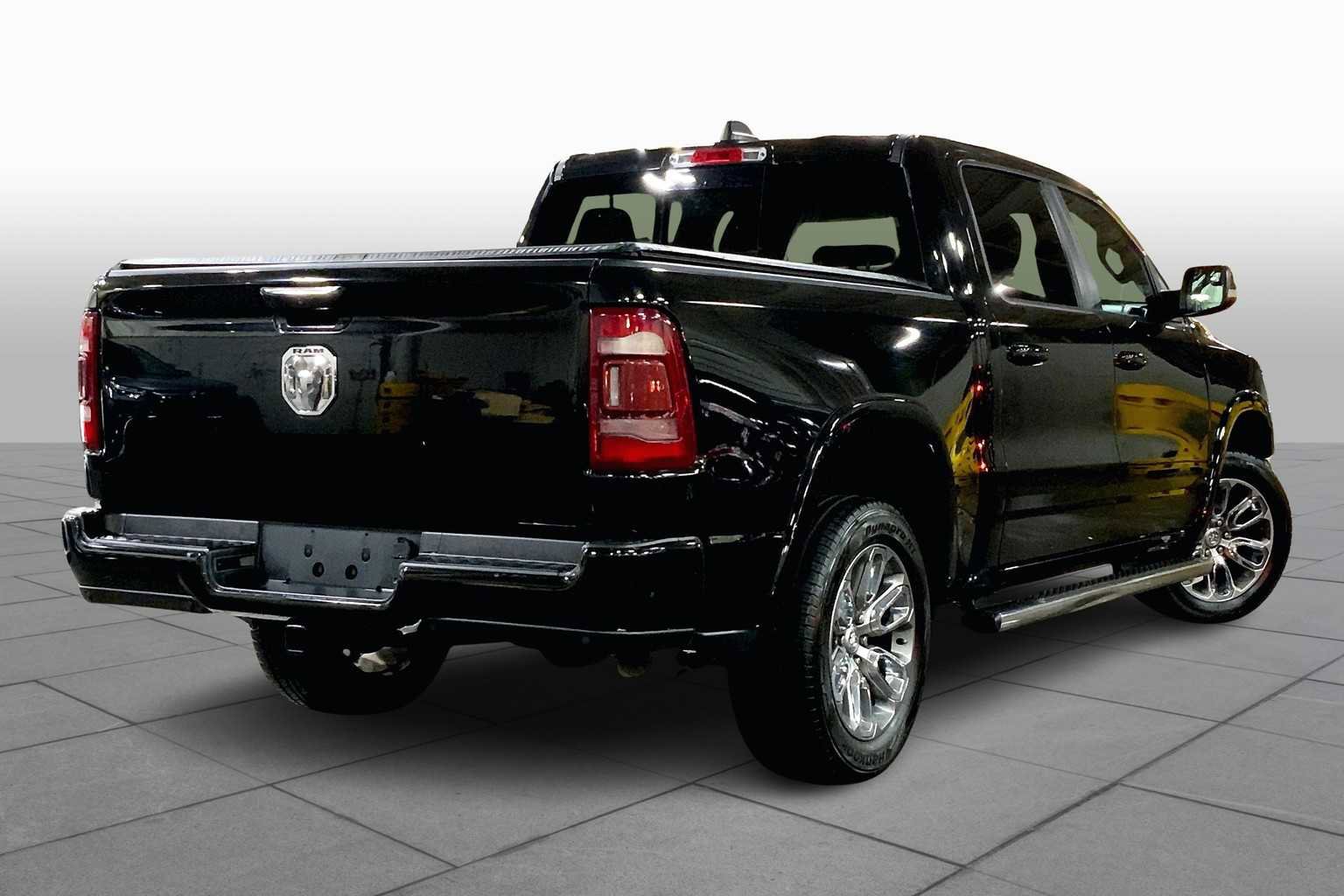 Used 2019 RAM 1500 Laramie w/ Sport Appearance Package image 12