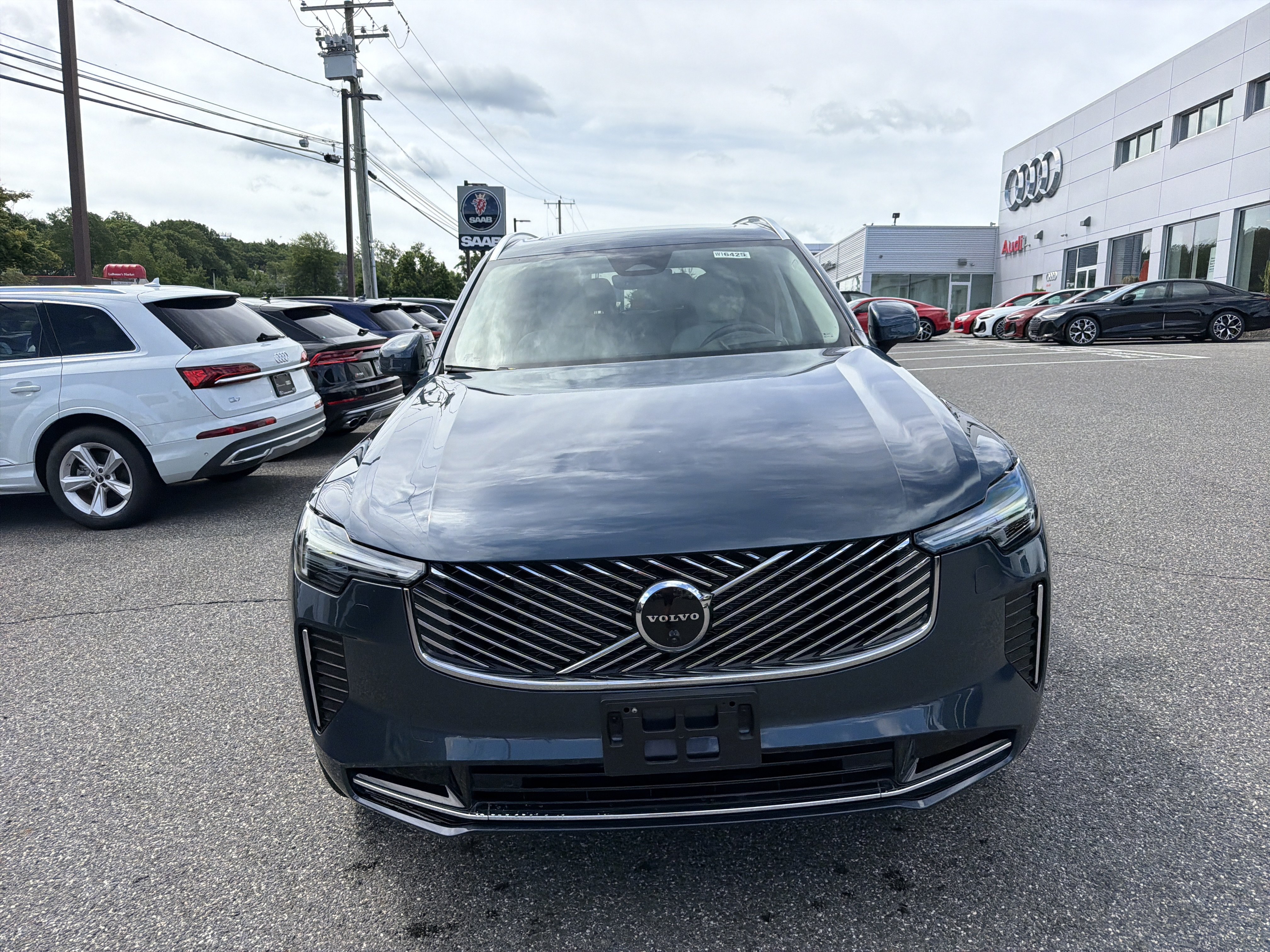 Certified 2026 Volvo XC90 B6 Ultra AWD/4WD image 2