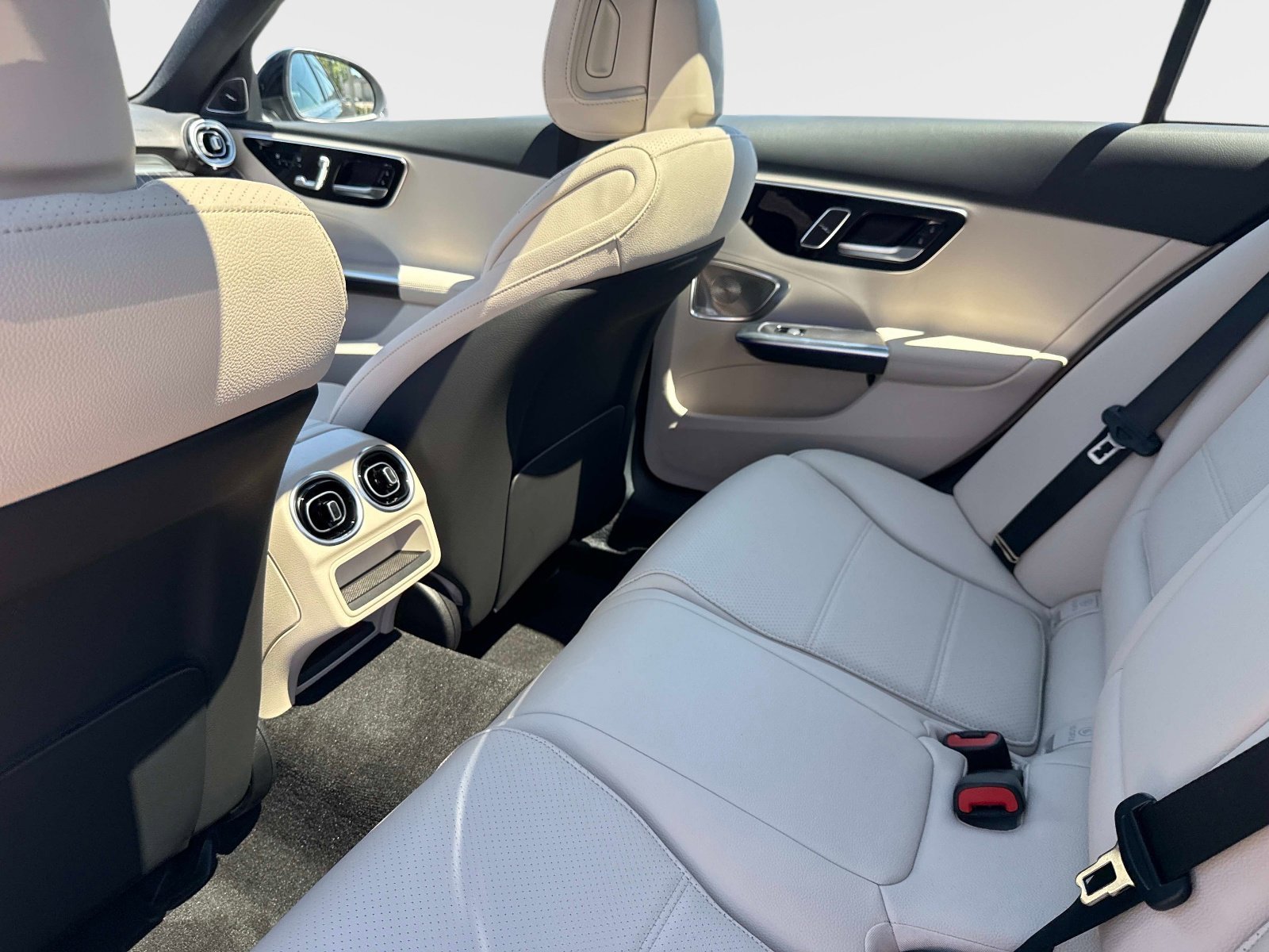 New 2026 Mercedes-Benz C 300 Sedan image 14