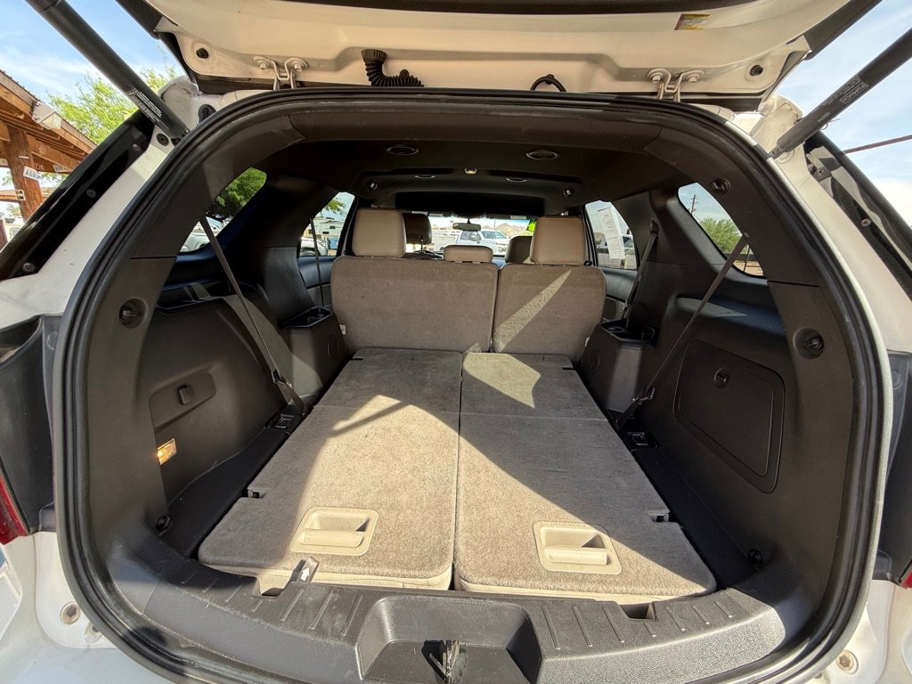 Used 2014 Ford Explorer XLT w/ Equipment Group 202A FWD image 19