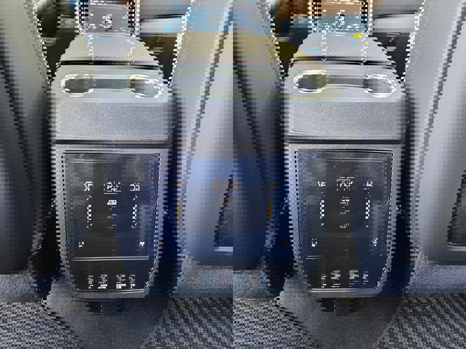 New 2026 GMC Yukon XL Denali Ultimate image 26