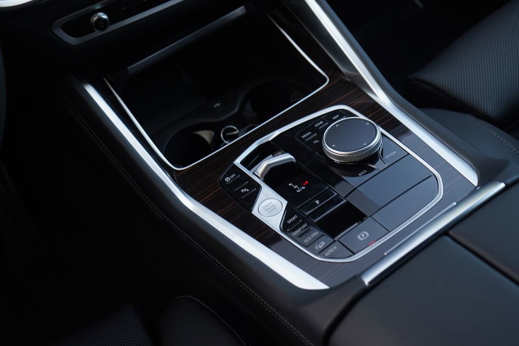 New 2026 BMW X6 xDrive40i w/ Premium Package image 19