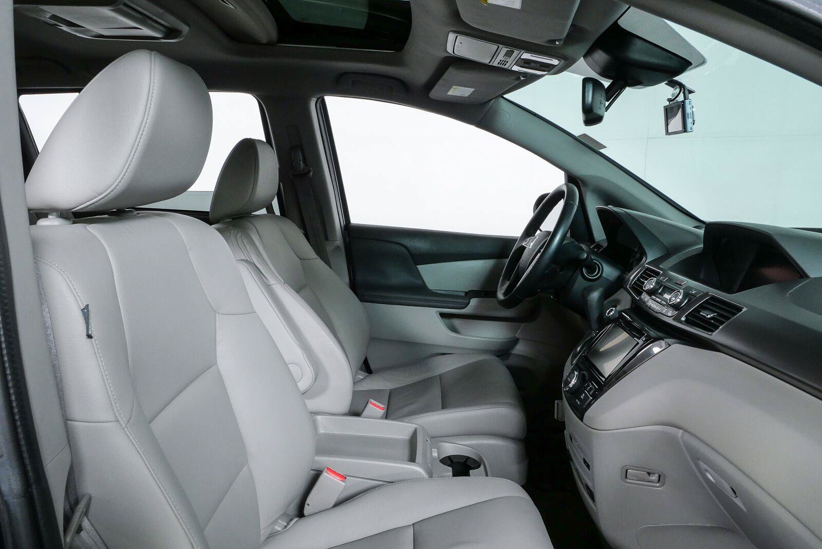Used 2016 Honda Odyssey Touring image 22