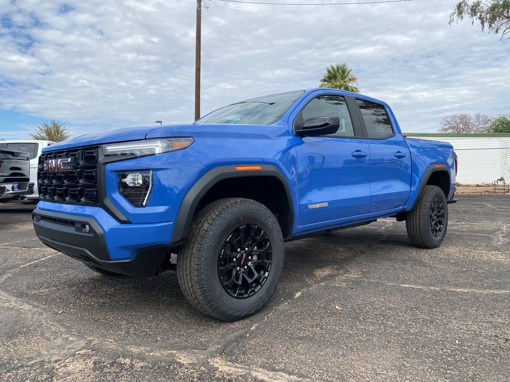 New 2026 GMC Canyon Elevation w/ Convenience Package image 2