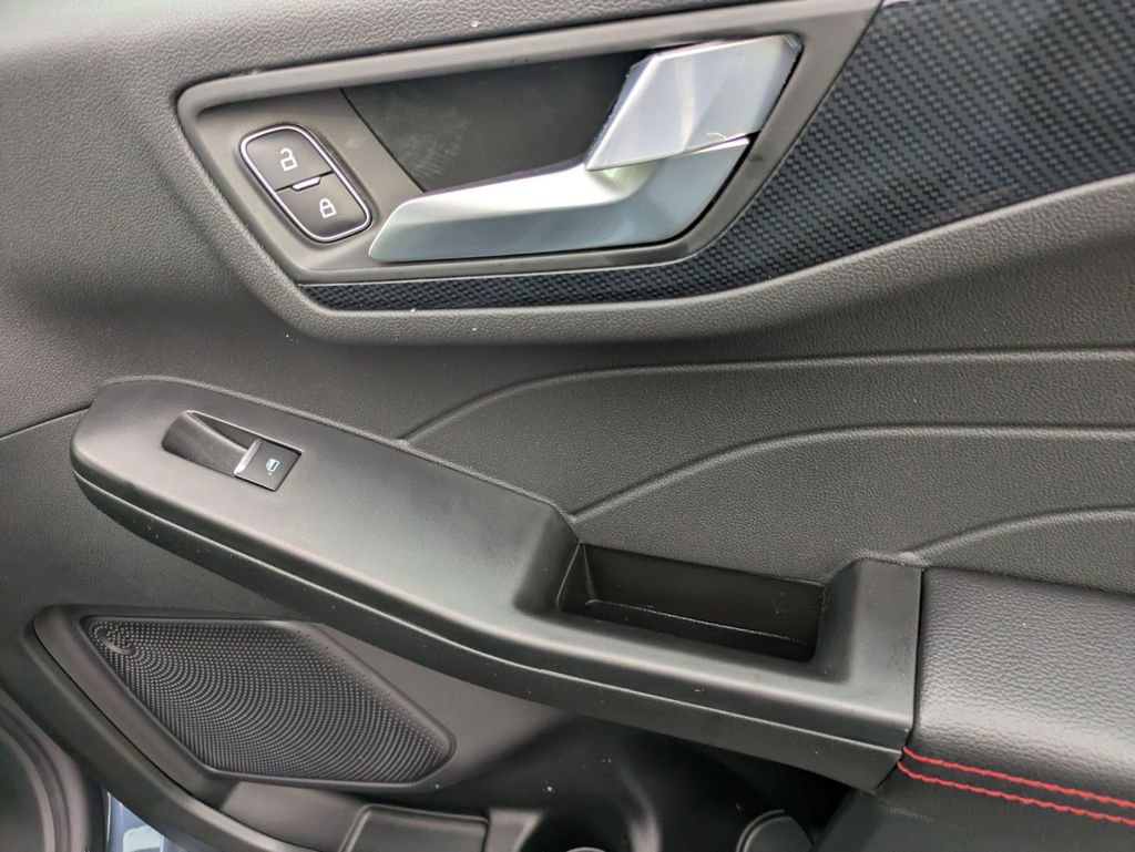 New 2026 Ford Escape ST-Line w/ Cold Weather Package image 47