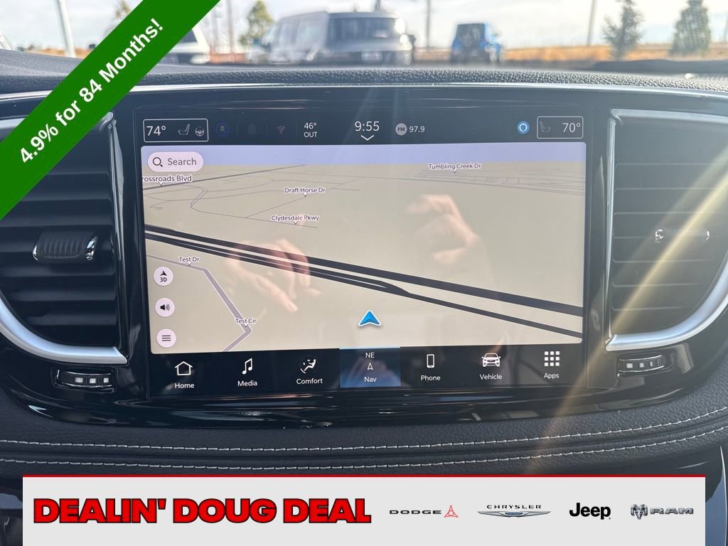 New 2026 Chrysler Pacifica Limited image 19