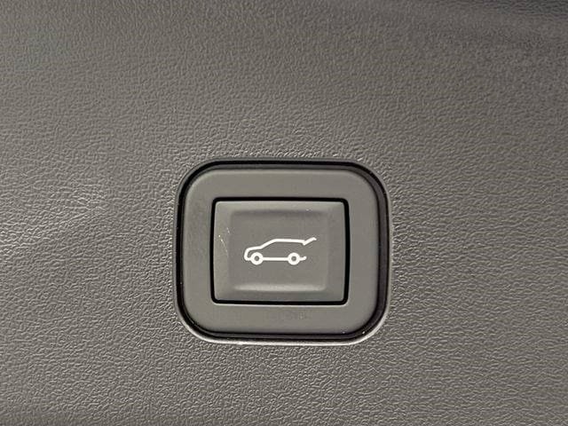 New 2027 Cadillac Vistiq Luxury AWD/4WD image 24