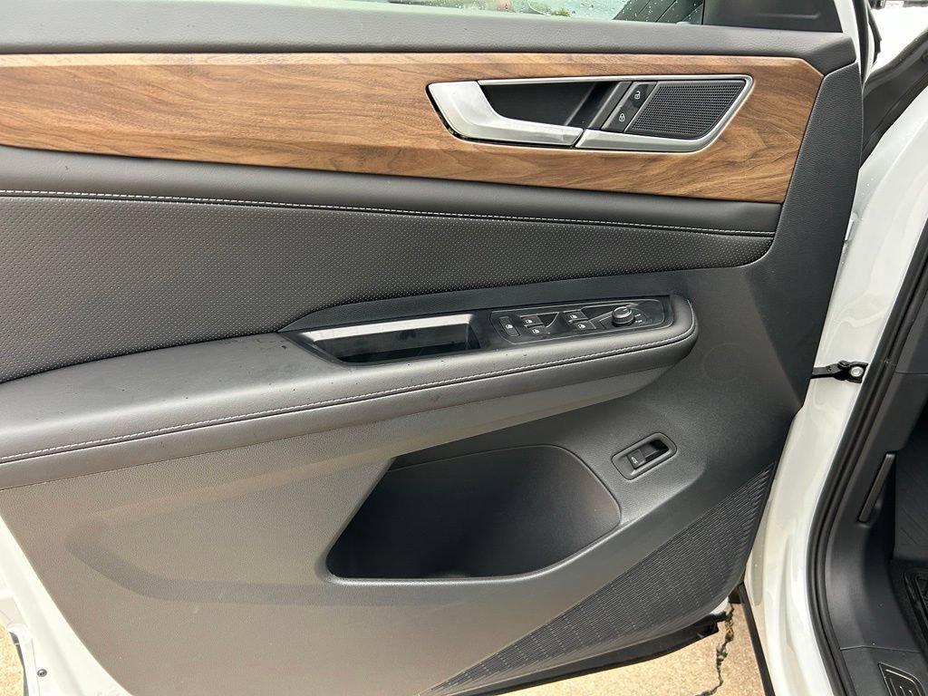 Certified 2026 Volkswagen Atlas SE FWD image 18