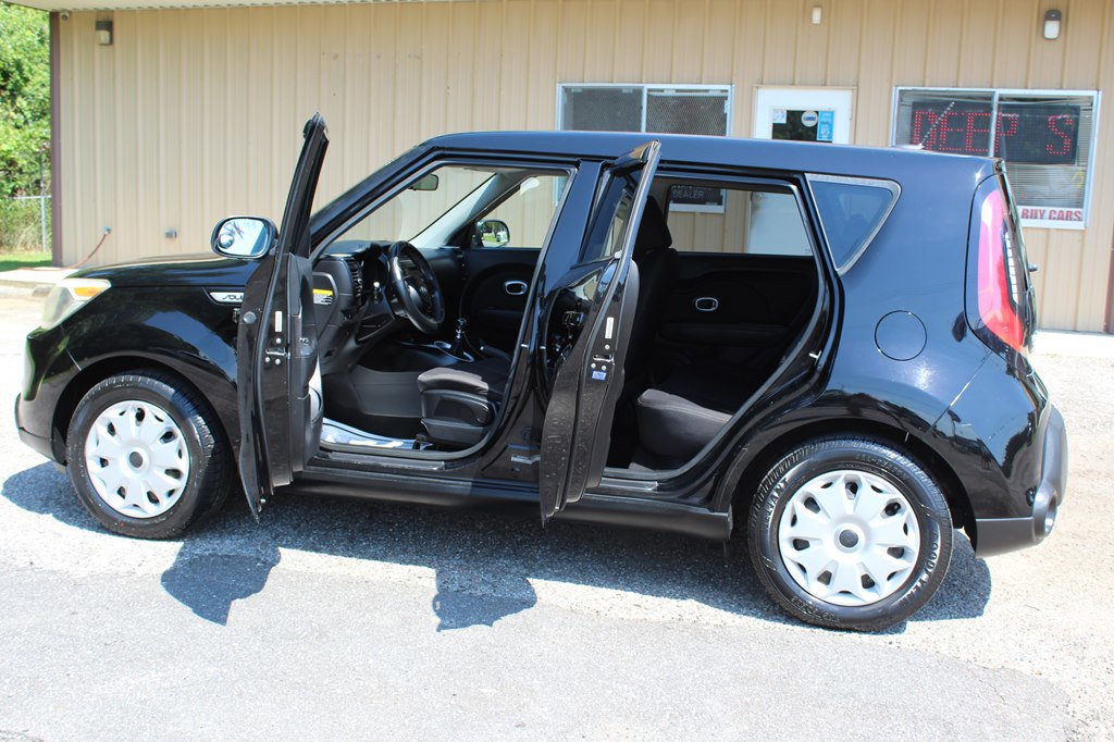Used 2015 Kia Soul image 23