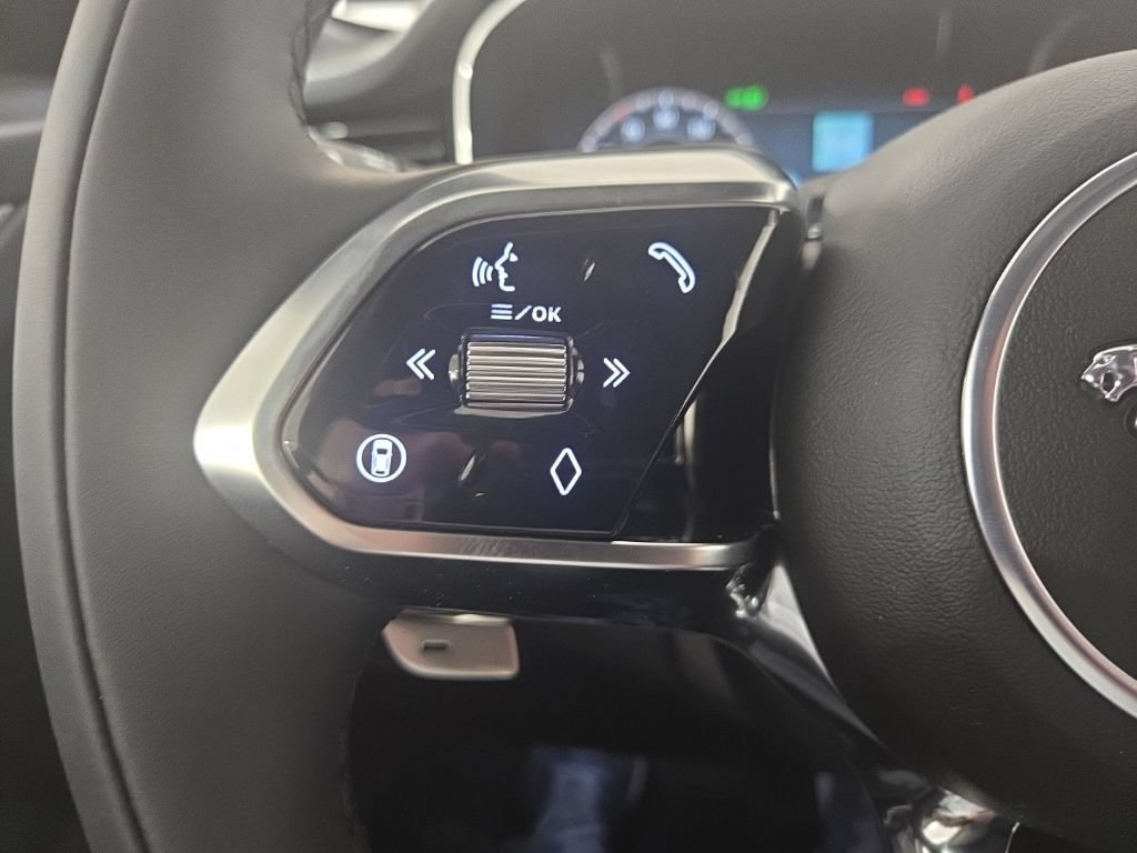 New 2026 Jaguar F-PACE R-Dynamic S AWD/4WD image 4