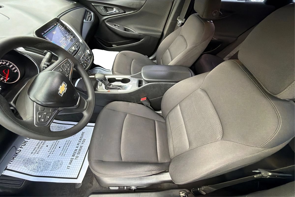 Used 2021 Chevrolet Malibu LT FWD image 9