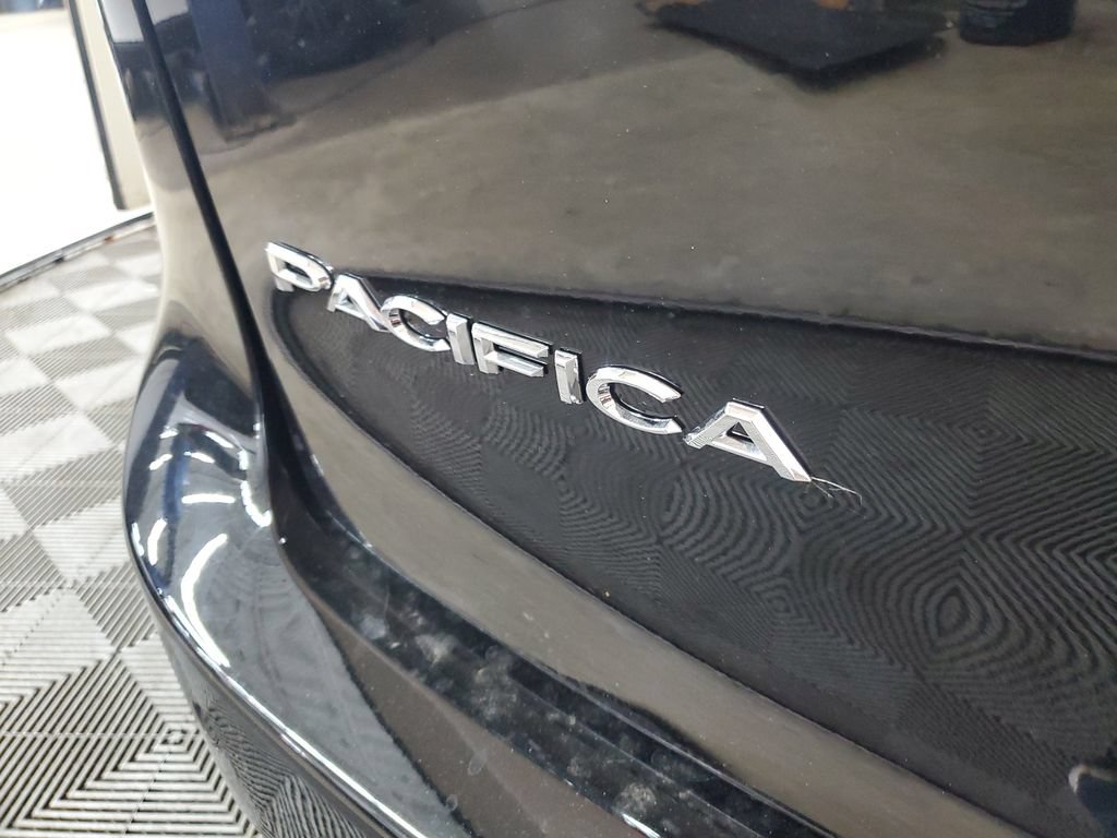 New 2027 Chrysler Pacifica Select FWD image 29