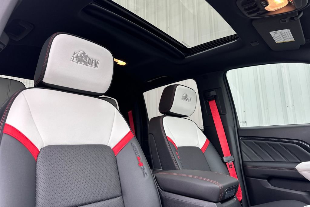 New 2026 GMC Canyon AT4X w/ AT4X AEV Edition AWD/4WD image 14