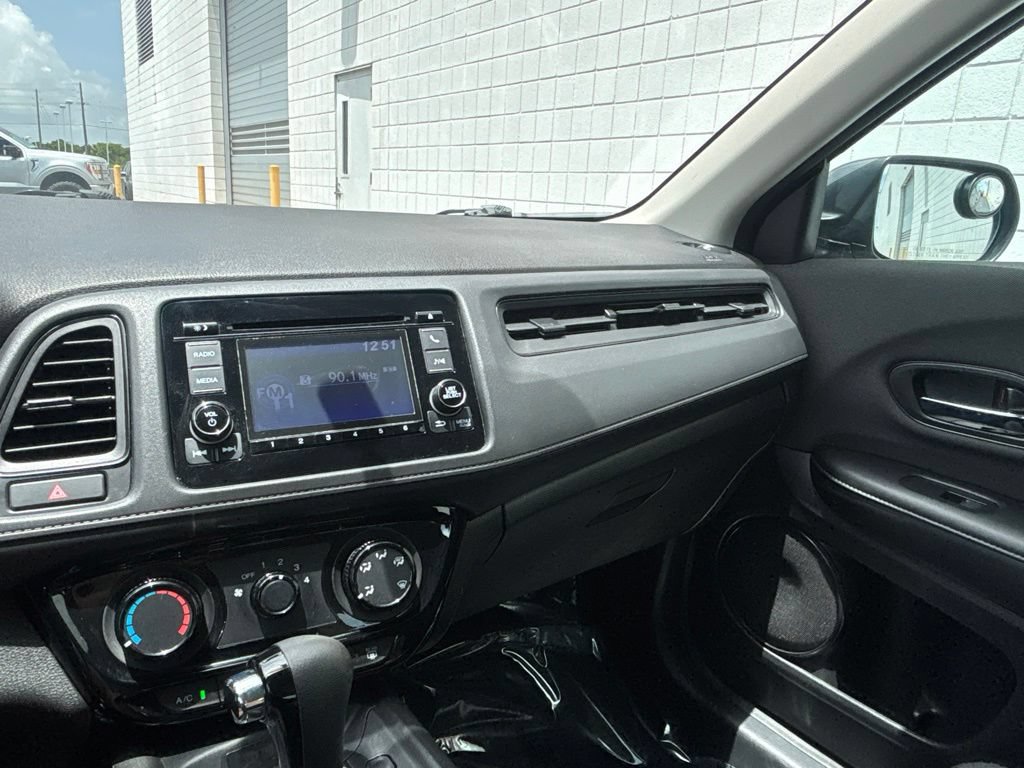Used 2021 Honda HR-V LX image 15