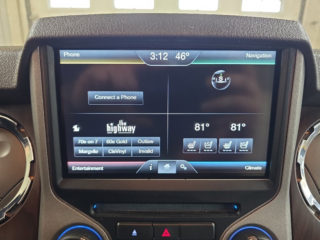 Used 2016 Ford F350 Lariat w/ Lariat Interior Package AWD/4WD image 24