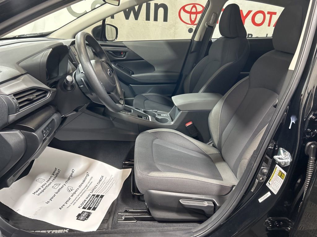 Used 2025 Subaru Crosstrek 2.0i Premium image 22