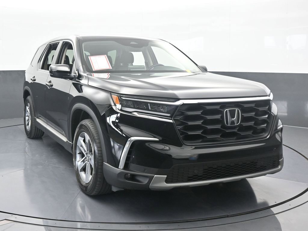 Used 2025 Honda Pilot EX-L image 9