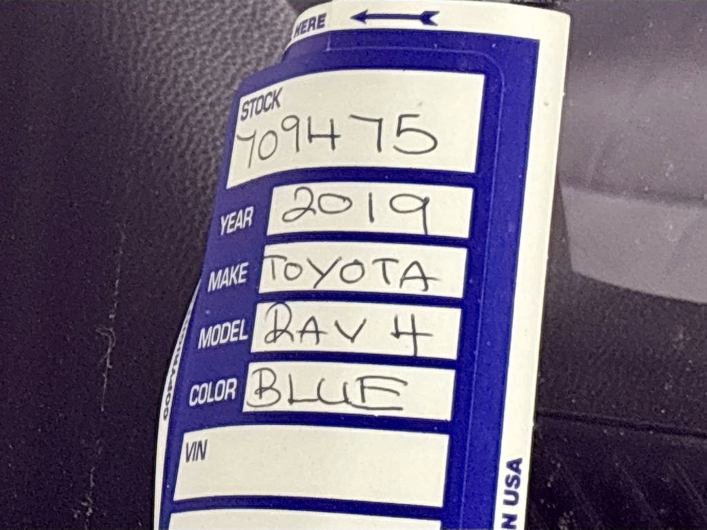 Used 2019 Toyota RAV4 XLE w/ Convenience Package image 25