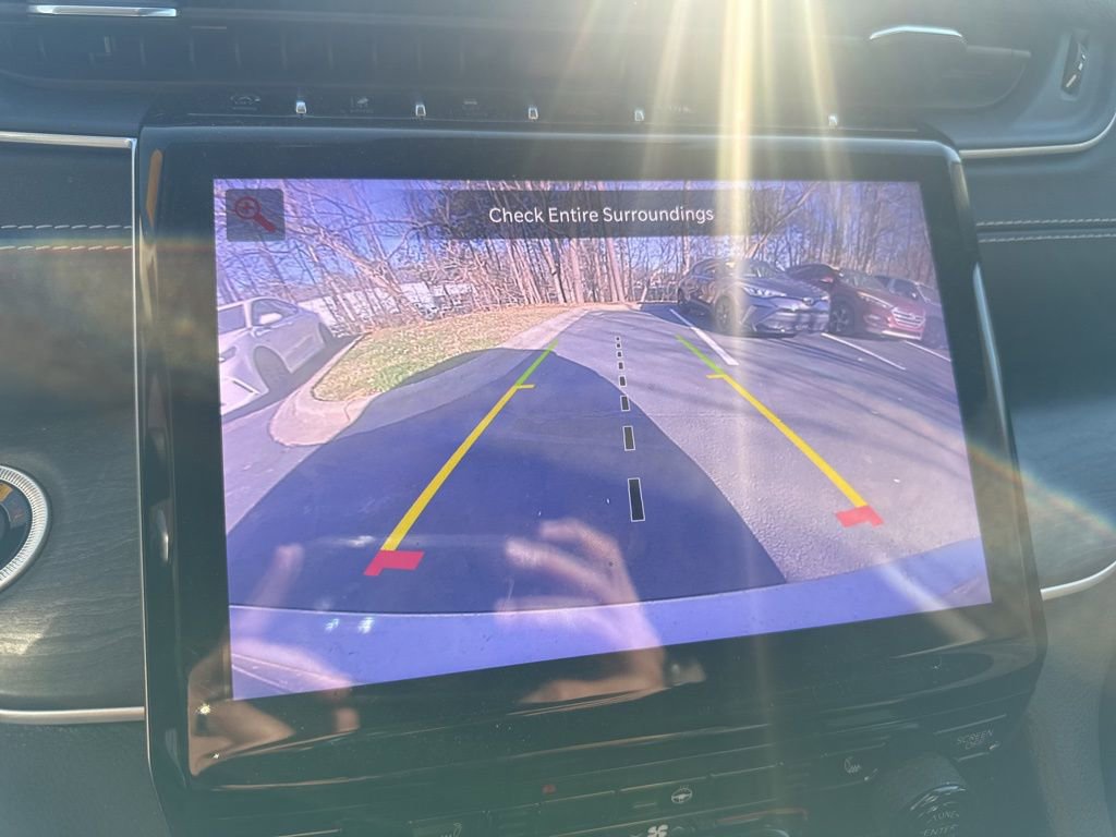 Used 2022 Jeep Grand Cherokee L Limited w/ Black Appearance Package image 5